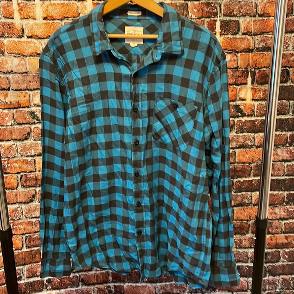 American Eagle classic fit bright blue grey flannel shirt men’s large plaid